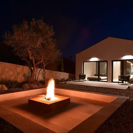 Lovely In With Heated Swimming Pool * Zdrelac