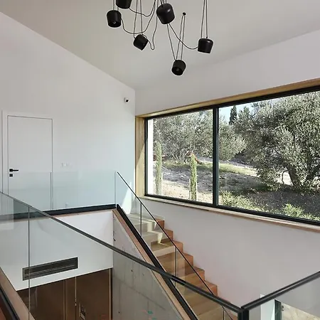 Lovely In With Heated Swimming Pool Holiday home *